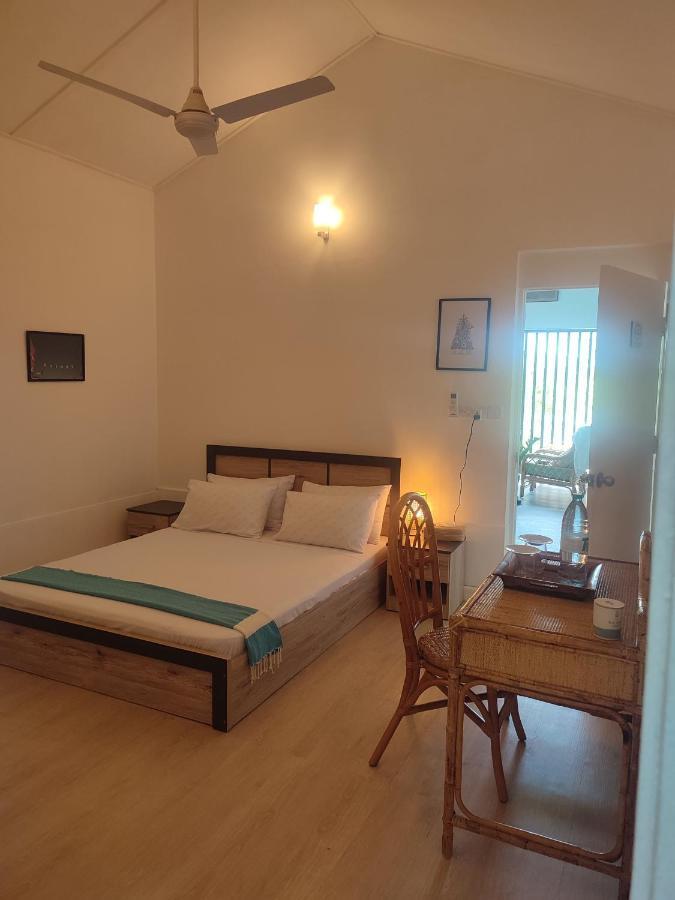 Eq Surf Retreat Hotel Muli Екстериор снимка