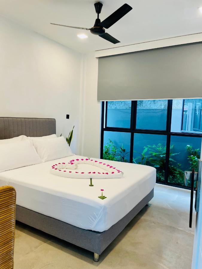 Eq Surf Retreat Hotel Muli Екстериор снимка