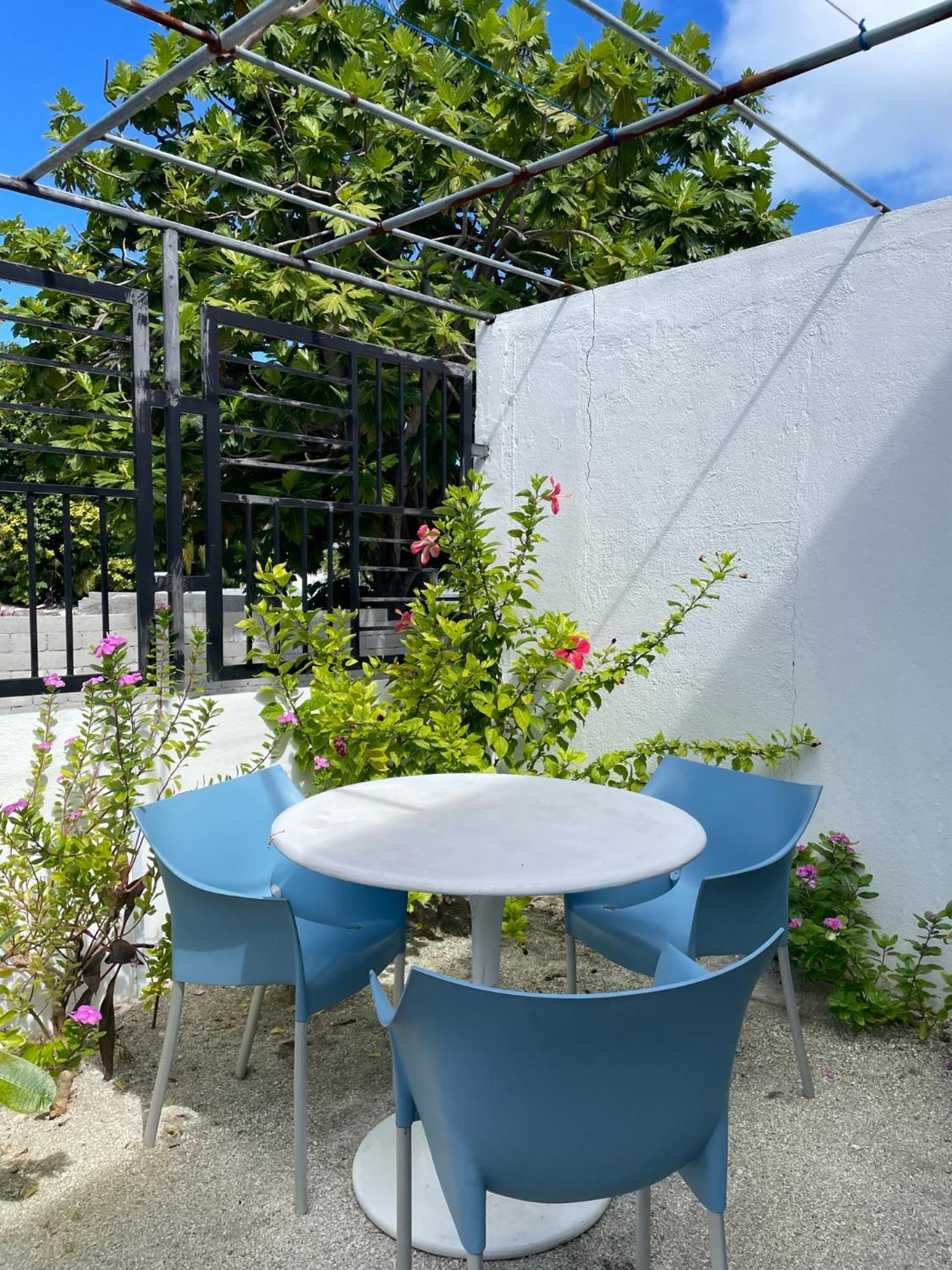 Eq Surf Retreat Hotel Muli Екстериор снимка